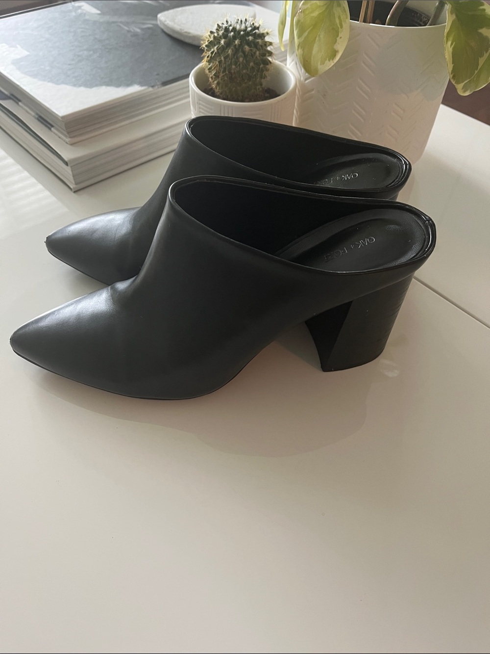 Black Pointed-Toe Mule Heels - Women's